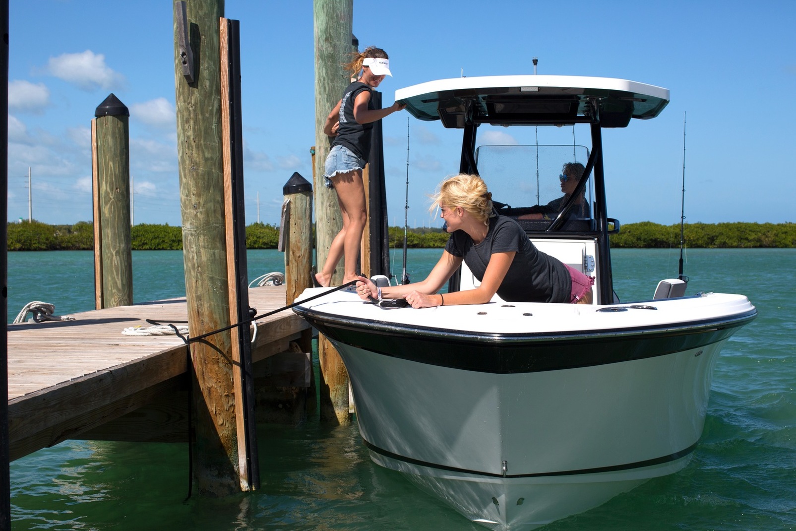 Cruising Kindly 5 Tips for Docking and OntheWater Etiquette Blackfin Boats